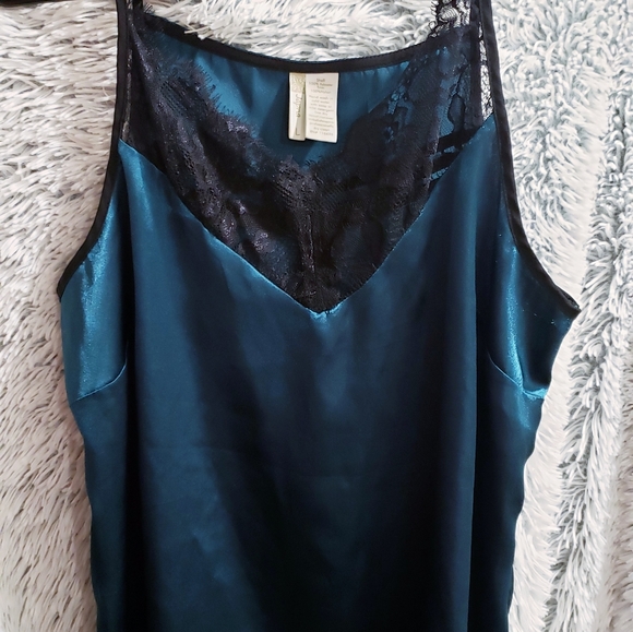 Ladies Chemise - Picture 5 of 8